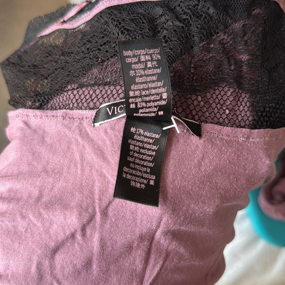 Victoria’s Secret linens - Picture 7 of 8
